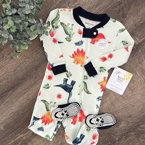 NEW Burt’s Bees Baby 100% Organic Cotton Dinosaur One Piece Pajamas -Size 6-9M